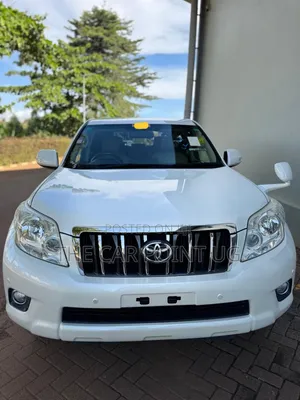Toyota Land Cruiser Prado 2013 White