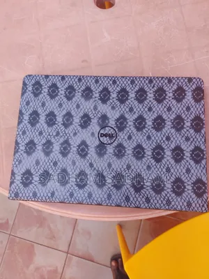 Laptop Dell Inspiron 14 3452 4GB Intel Core i3 HDD 500GB