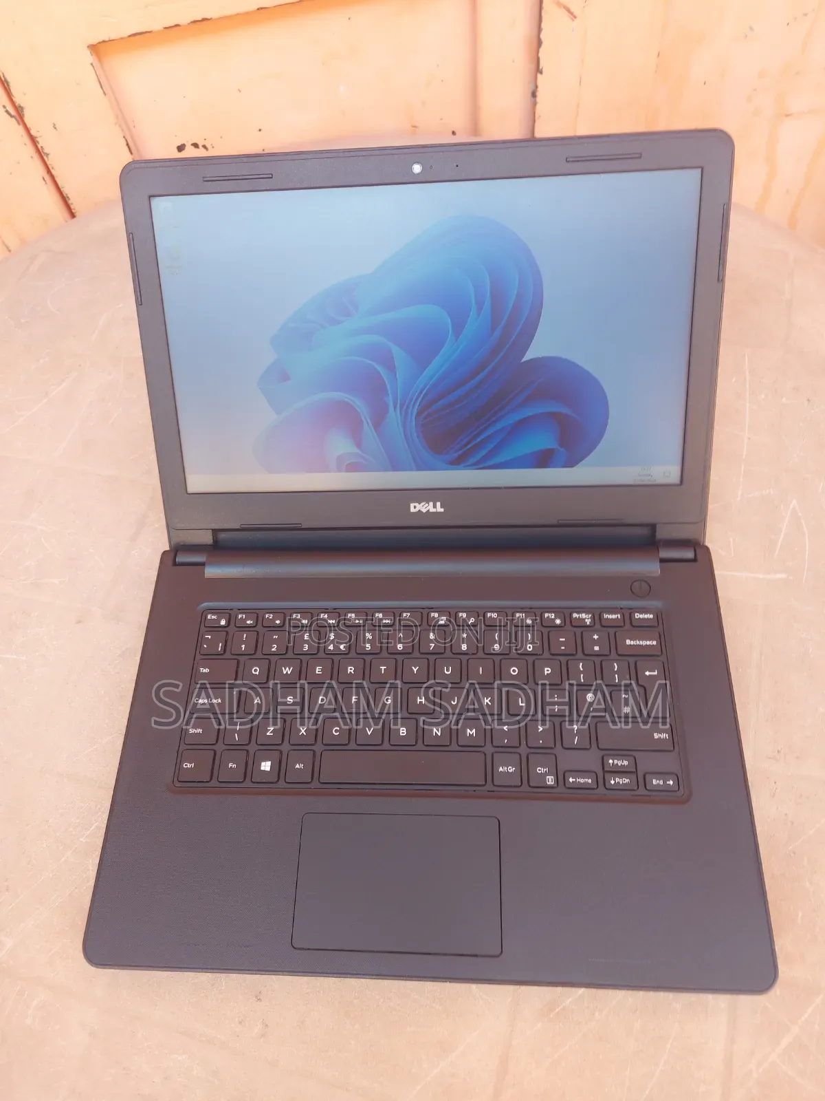 Laptop Dell Inspiron 14 3452 4GB Intel Core i3 HDD 500GB