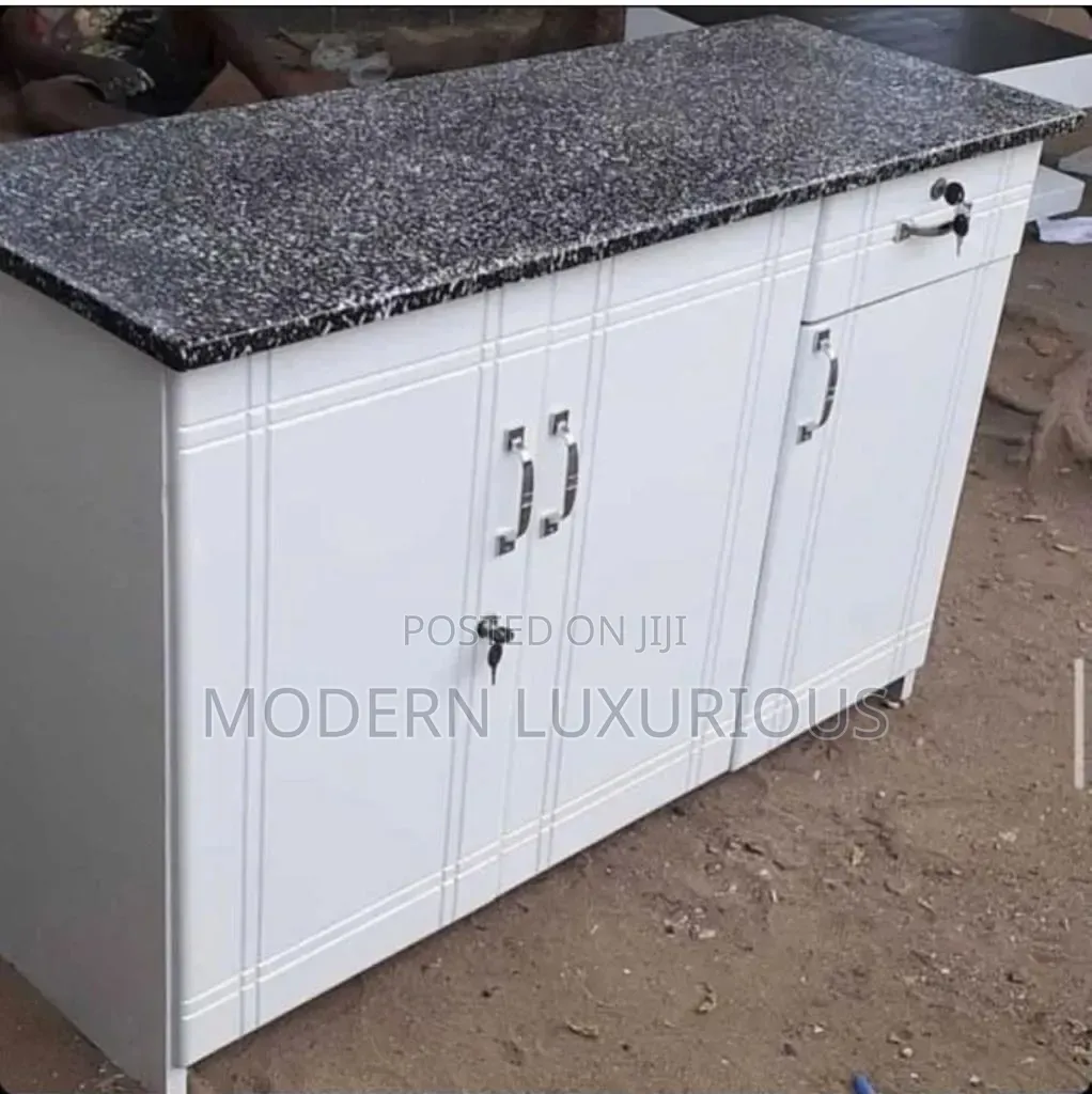 Quality Kitchen Kabinat White and Marble on Top