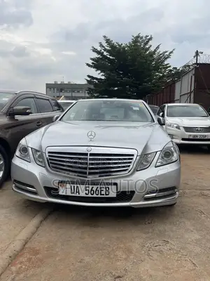 Mercedes-Benz E300 2011 Silver