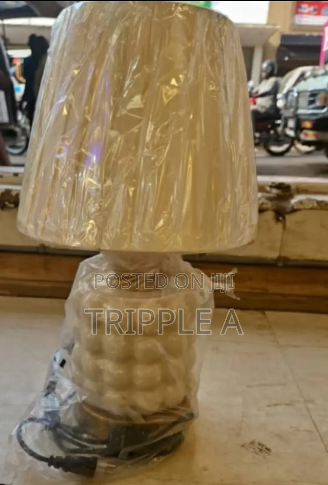 Bobble White Ceramic Table Lamp