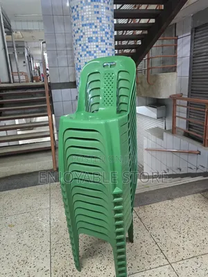 Ractised Plastic Chairs Plastic Chairs