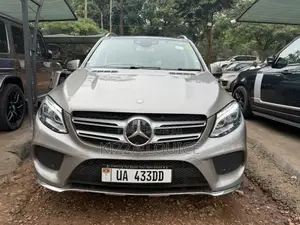 Mercedes-Benz GLE-Class 2016 Gold