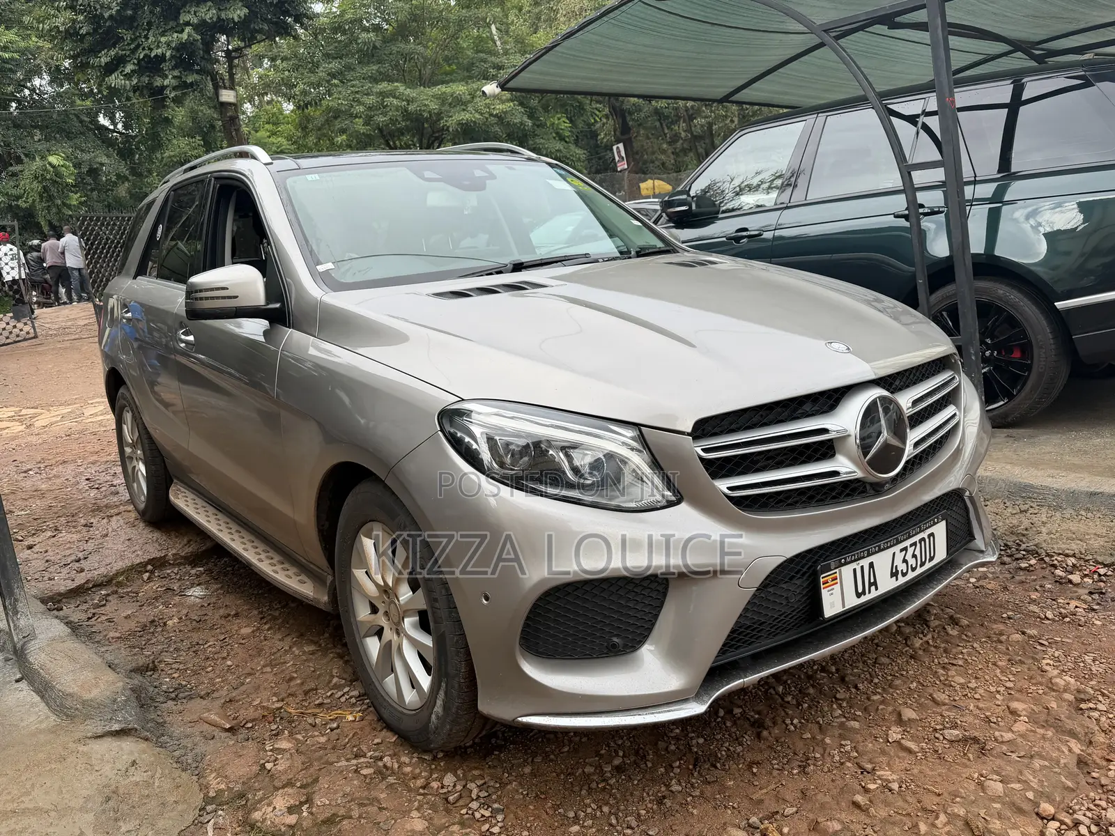 Mercedes-Benz GLE-Class 2016 Gold