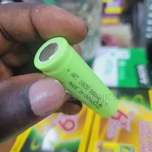 18650 3.7 Rechargeable Batteries