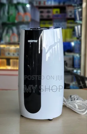 Geepas Desktop Humidifier - Compact Powerful