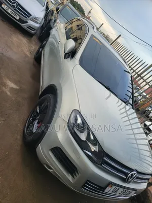 Volkswagen Touareg 2013 Silver