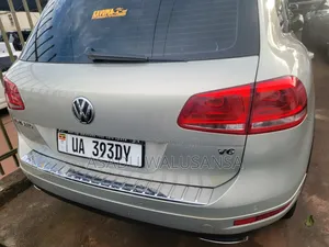 Volkswagen Touareg 2013 Silver