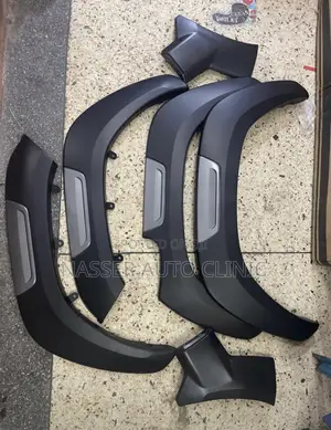 Hilux Revo Side Fenders
