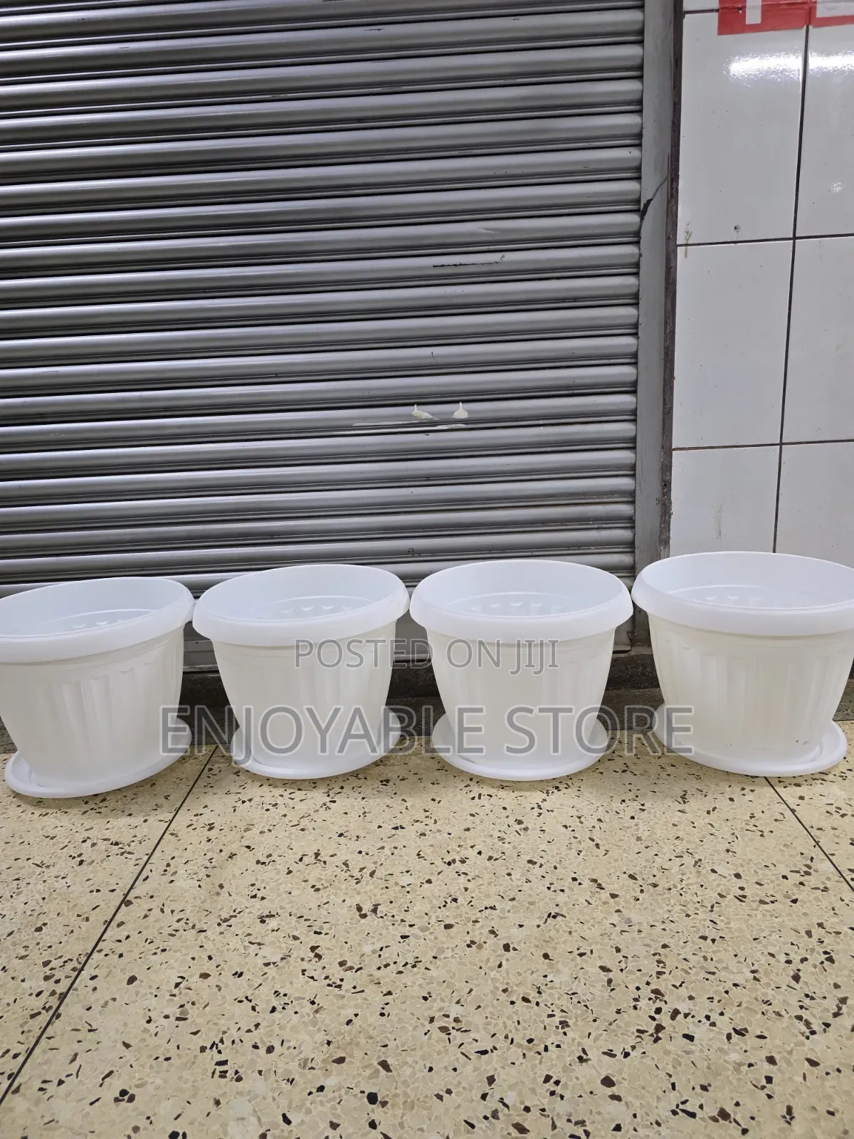Staked Plastic Flower Pots Plastic Flower Pots