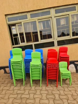 Sculptural Kids Plastic Chairs Kids Plastic Chairs