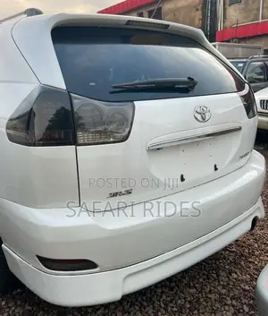 Toyota Harrier 2008 White