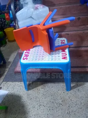 2pcs Plastic Kids Chairs and Table