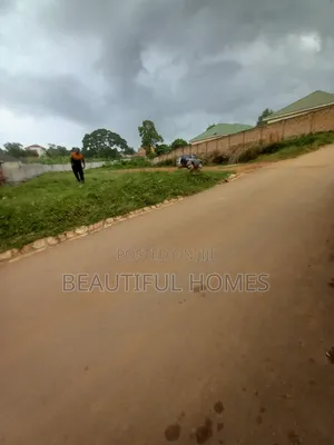 Majestic Half Acre in Kyaliwajjara on Sell