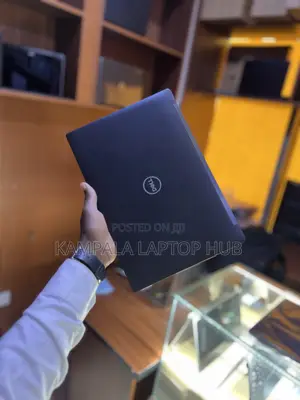 Laptop Dell Latitude 7390 8GB Intel Core i5 SSD 256GB