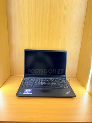 Laptop Lenovo ThinkPad E14 Gen 1 8GB Intel Core i5 SSD 256GB