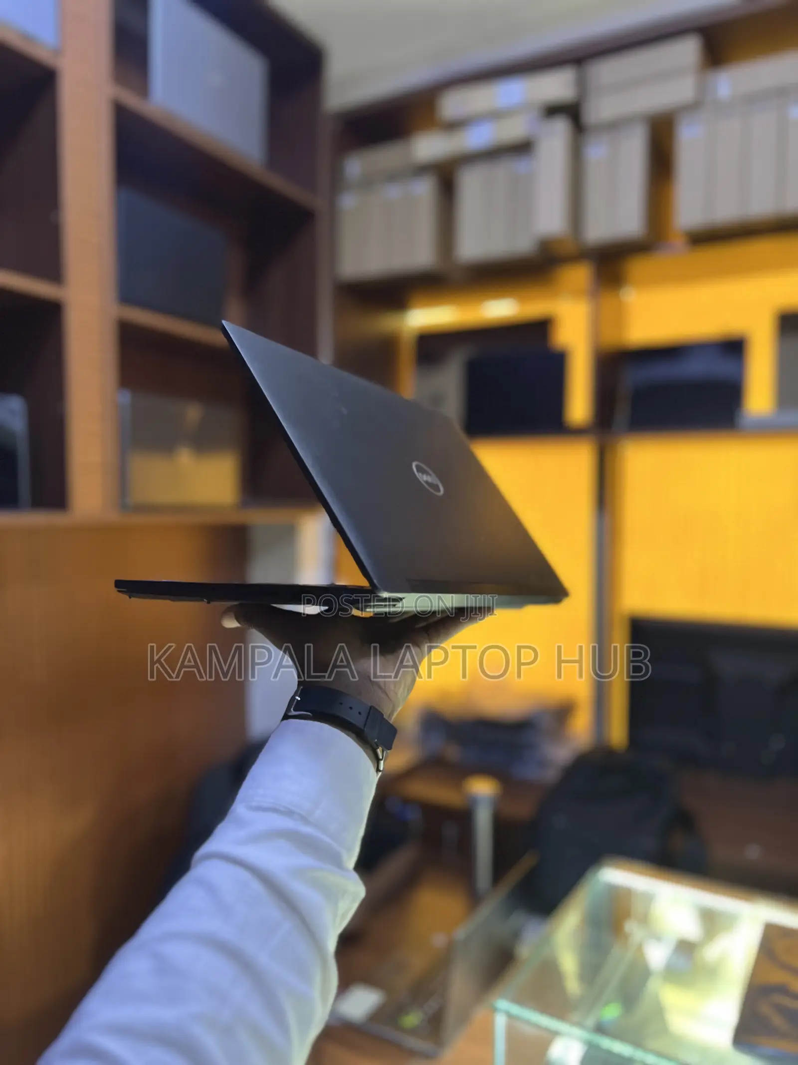 Laptop Dell Latitude 7390 8GB Intel Core i7 SSD 256GB