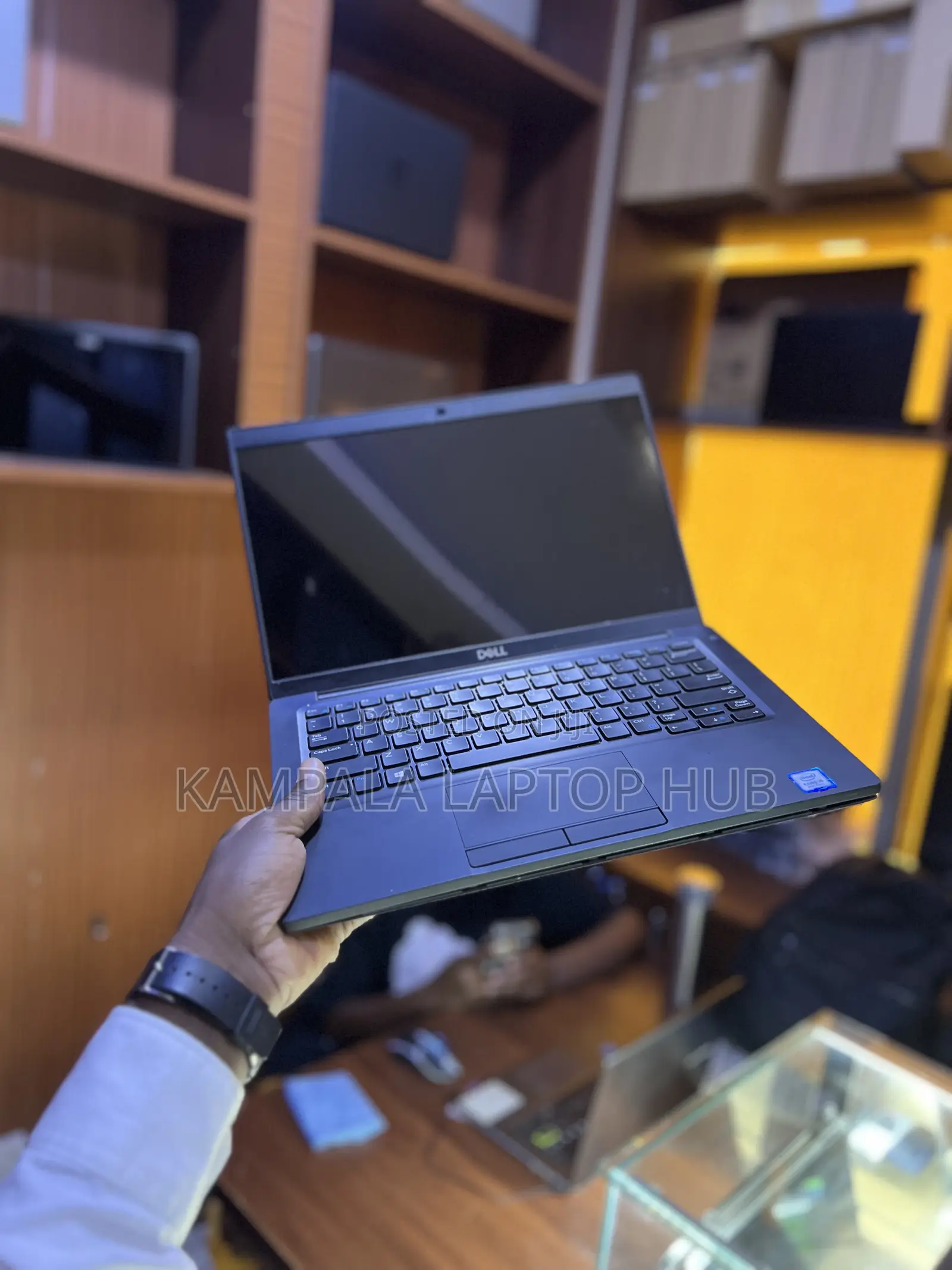 Laptop Dell Latitude 7390 8GB Intel Core i7 SSD 512GB