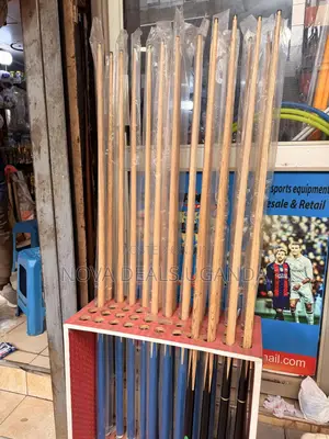 High Quality Professional Pooltable Billiard Cue Sticks