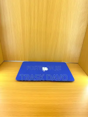 Laptop Apple MacBook Air 4GB Intel Core i5 SSD 128GB