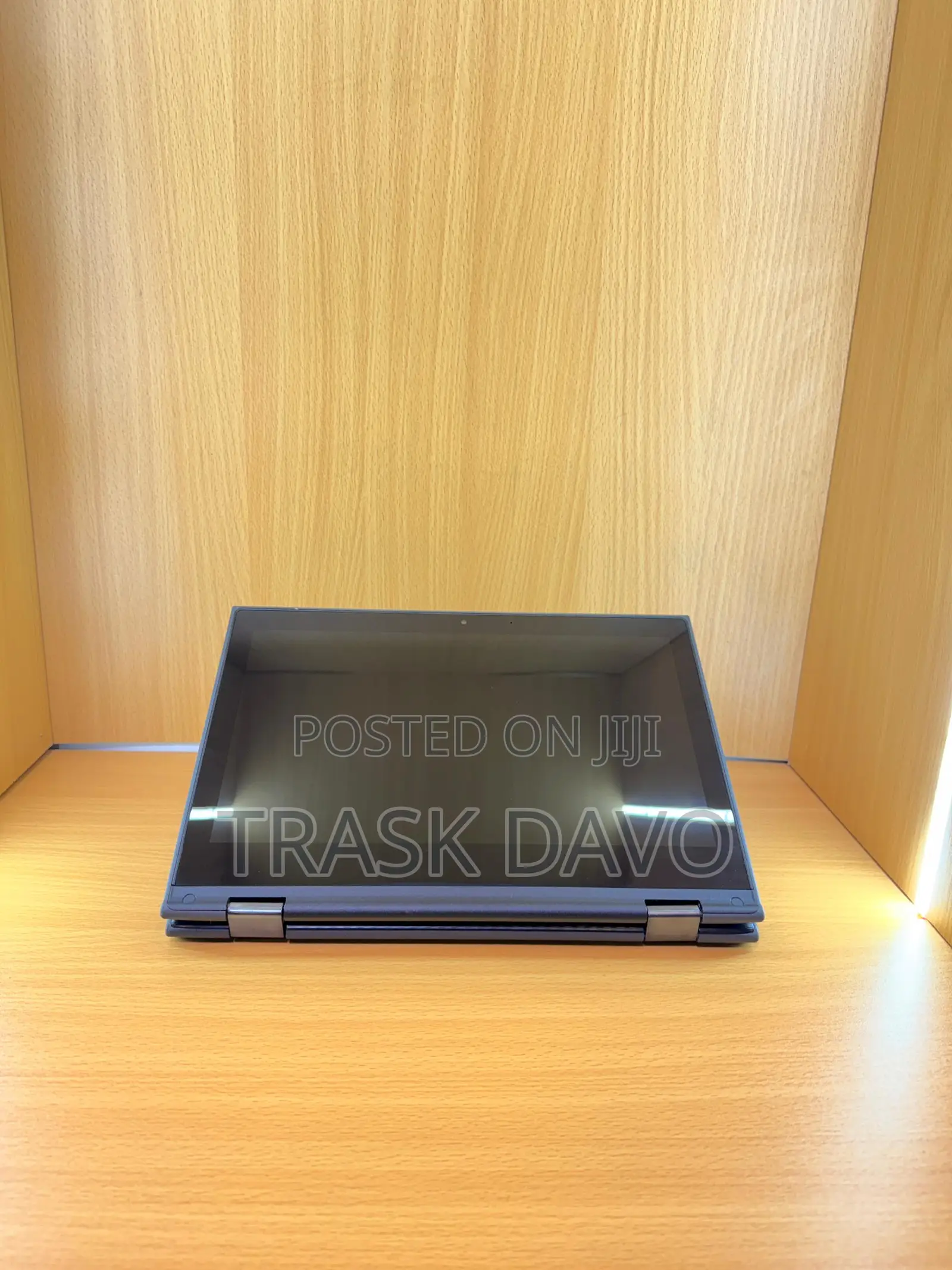 Laptop Lenovo 300e 4GB Intel Celeron SSD 128GB