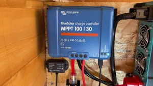 MPPT 100/30 Bluesolar
