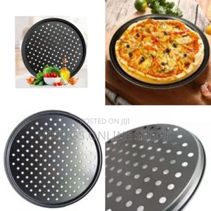 30cm Vented Pizza Pan With Holes Baking Tray Bakeware, Black