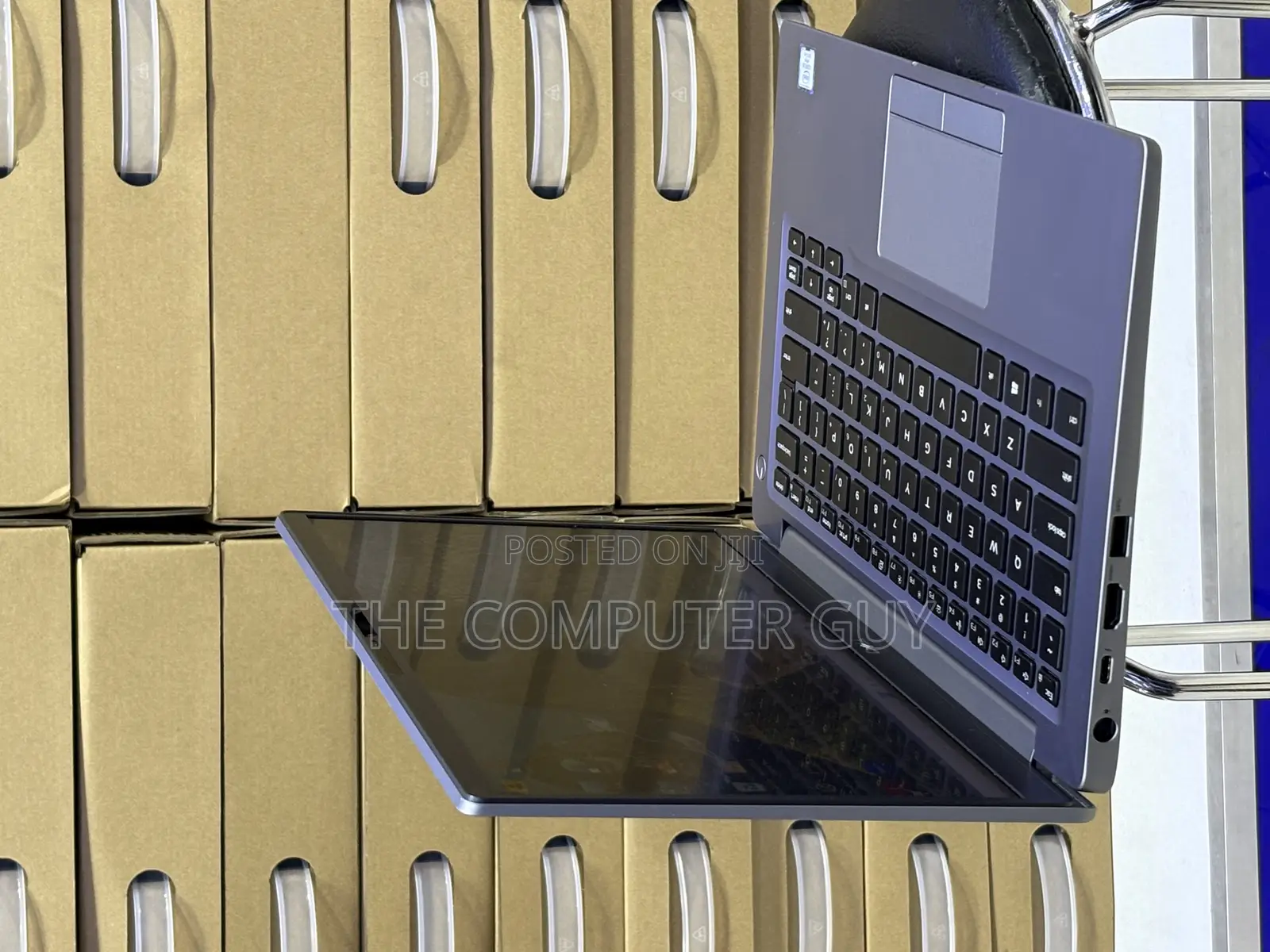 New Laptop Dell Latitude 7400 8GB Intel Core i5 SSD 256GB