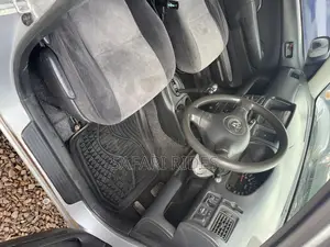 Toyota Succeed 2008 Silver
