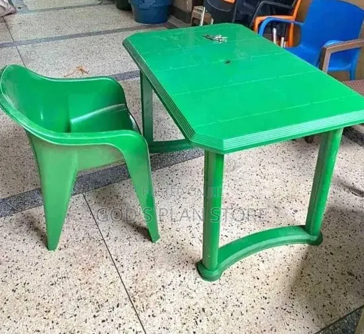 Dining Plastic Table and Chair Set Green