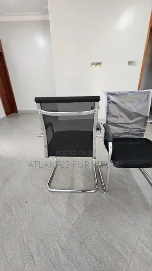Classic Netted Board Loom Chair/Visitor