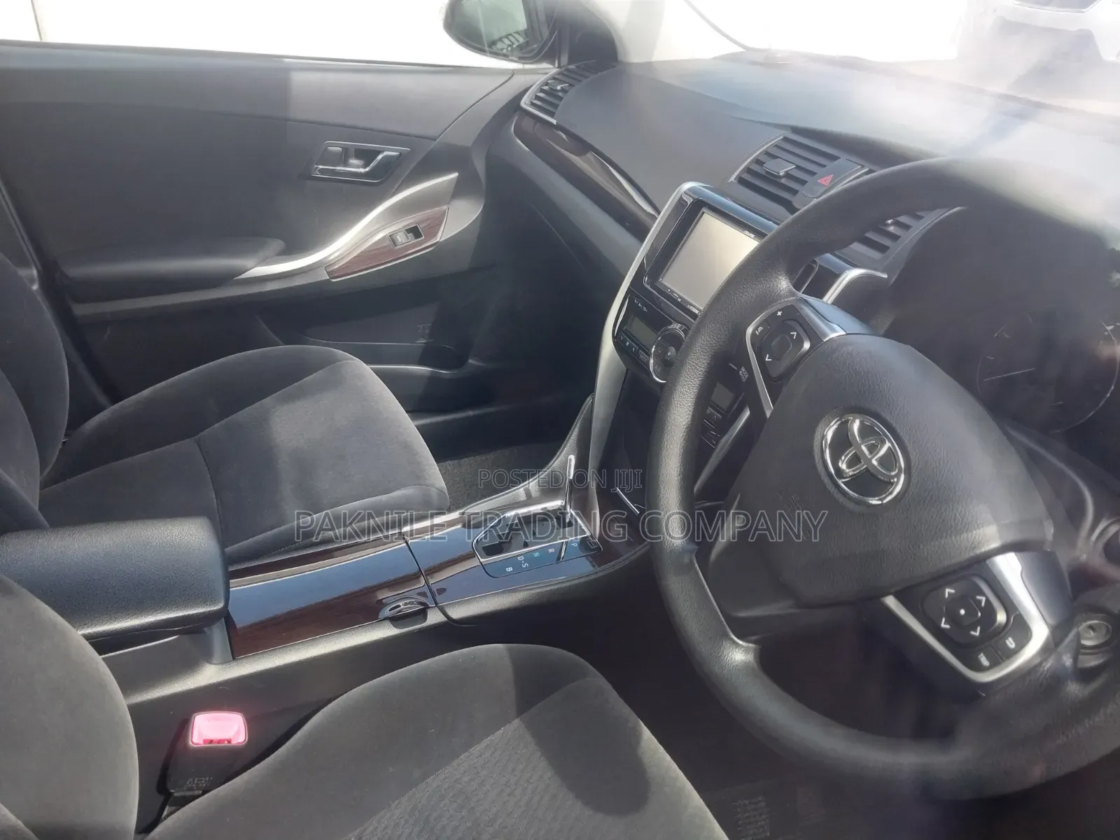 Toyota Premio 2016