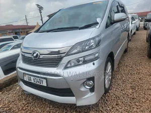 Toyota Alphard 2012 Silver