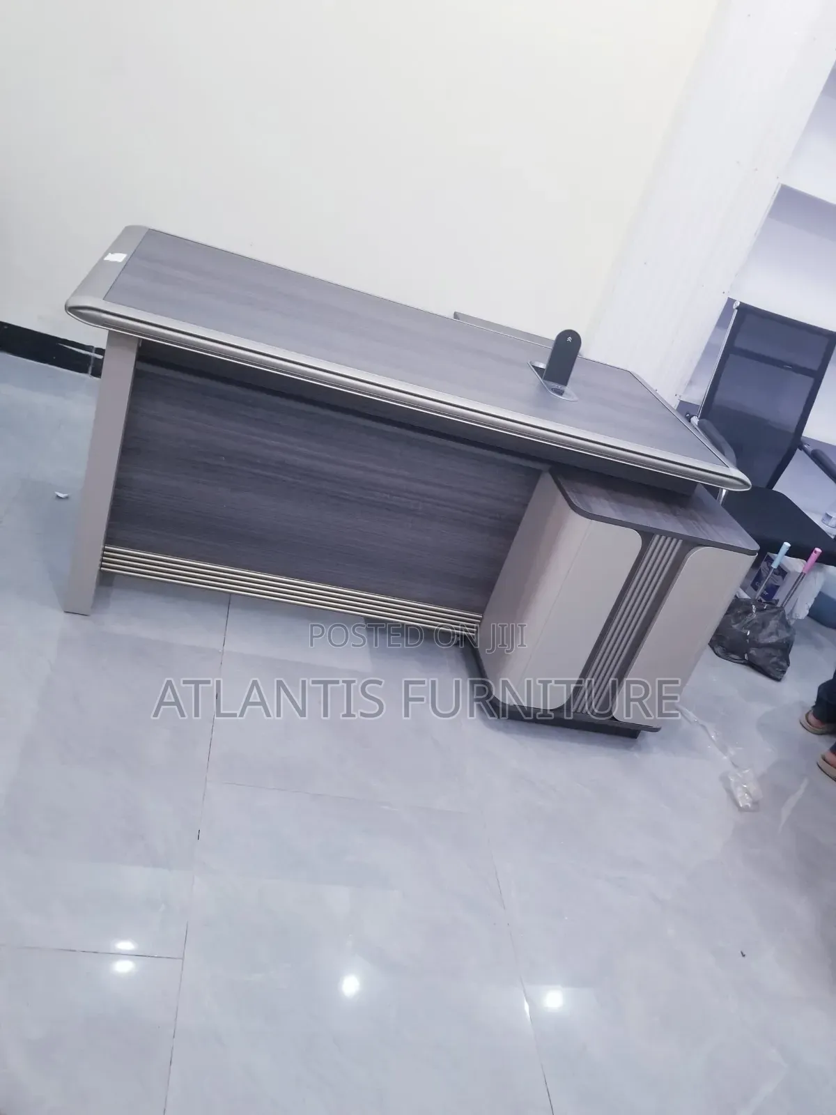 High-End Office Desk
