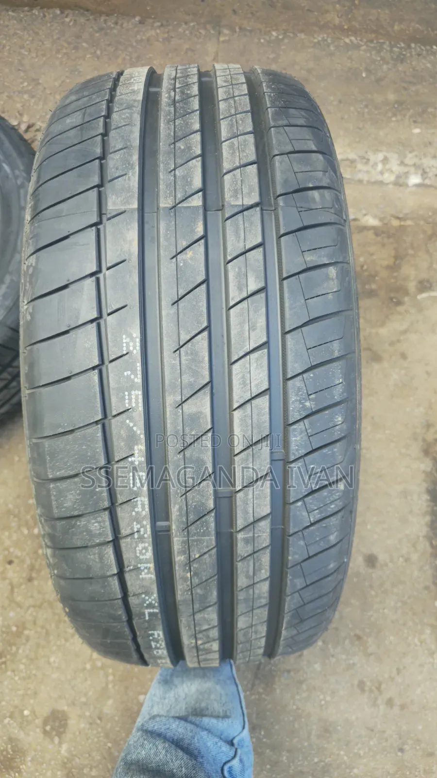 275/45r20 Low Profile Practica Tyres