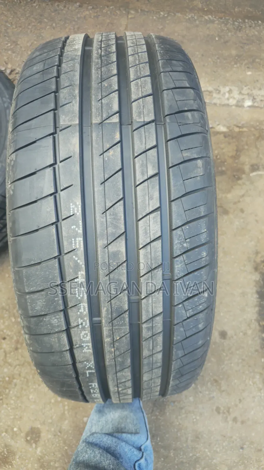 275/45r20 Low Profile Practica Tyres