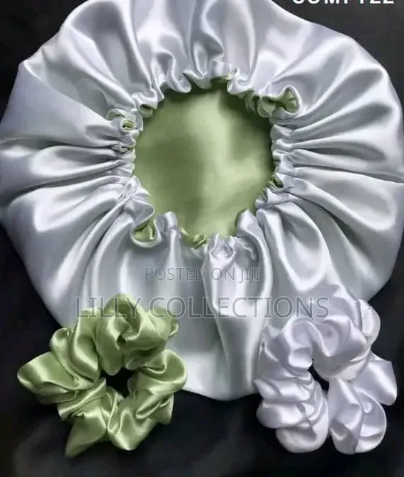 Plai Coloured Round Hair Bonnets