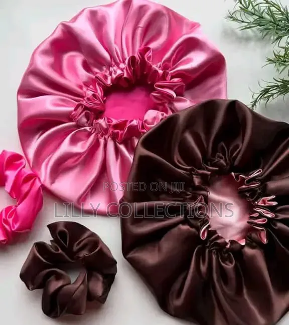 Plai Coloured Round Hair Bonnets