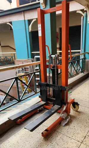 Hydraulic Manual Forklift 2ton