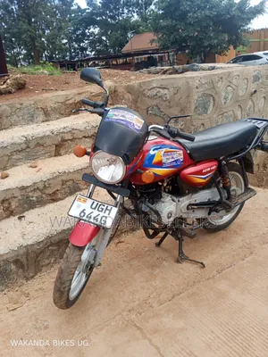 Bajaj Boxer 125 2024 Red