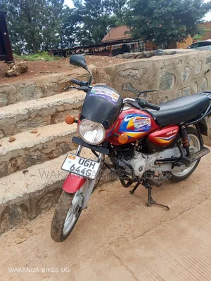 Bajaj Boxer 125 2024 Red