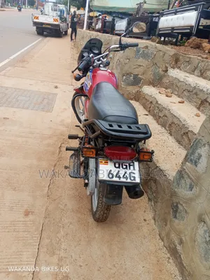 Bajaj Boxer 125 2024 Red