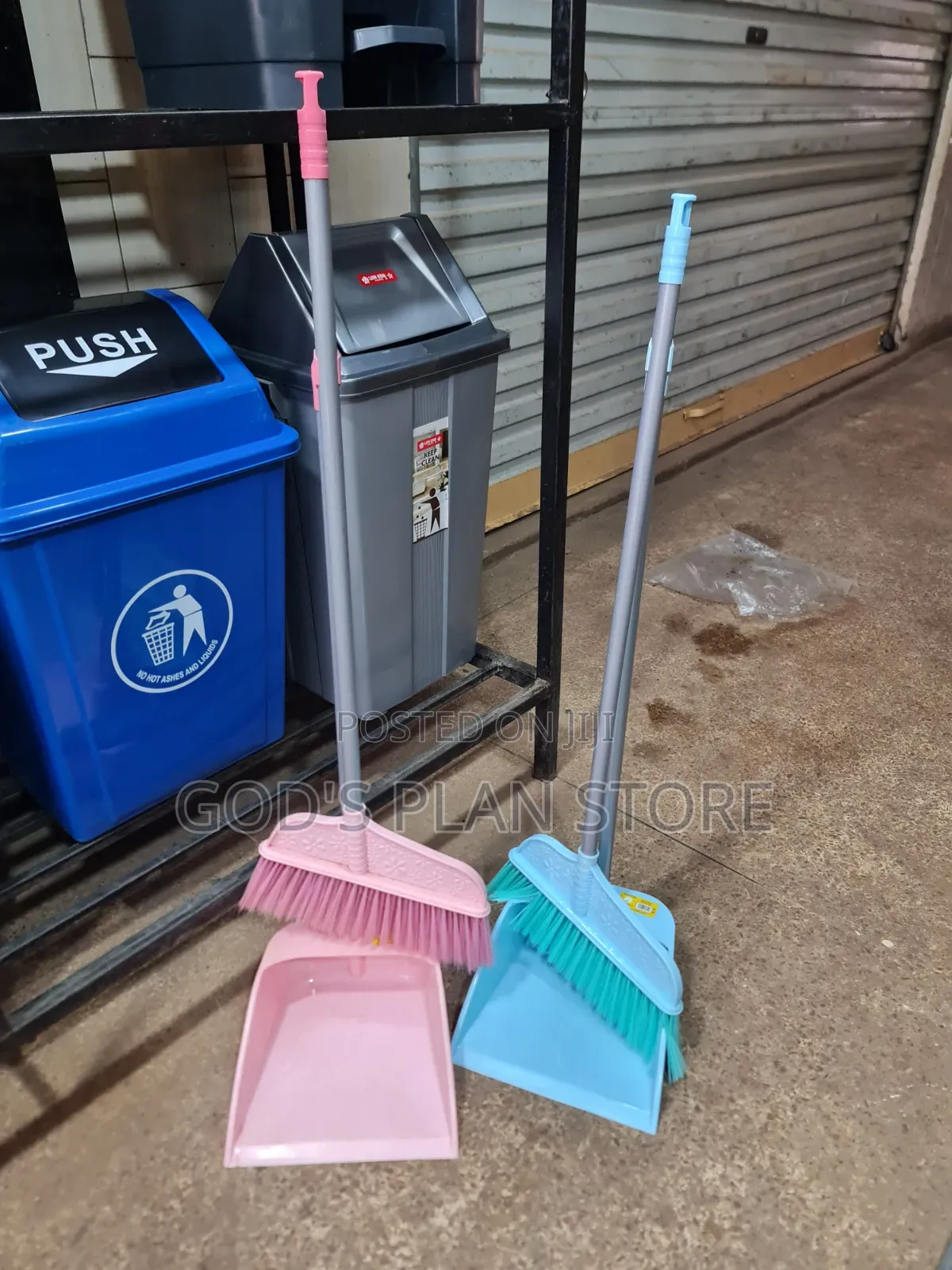 Long Handle Plastic Dust Pan With the Broom Dust Pan With the Broom