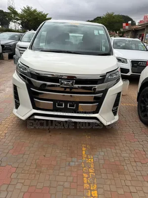 Toyota Noah 2.0 FWD (8 Seater) 2019 White