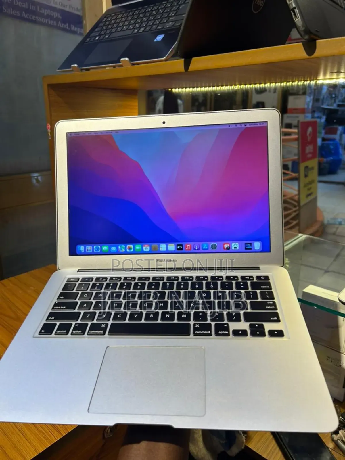 Laptop Apple MacBook Pro 2017 8GB Intel Core i5 SSD 128GB