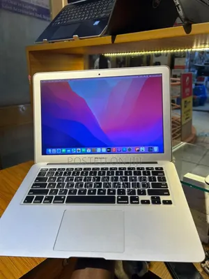 Laptop Apple MacBook Pro 2017 8GB Intel Core i5 SSD 128GB