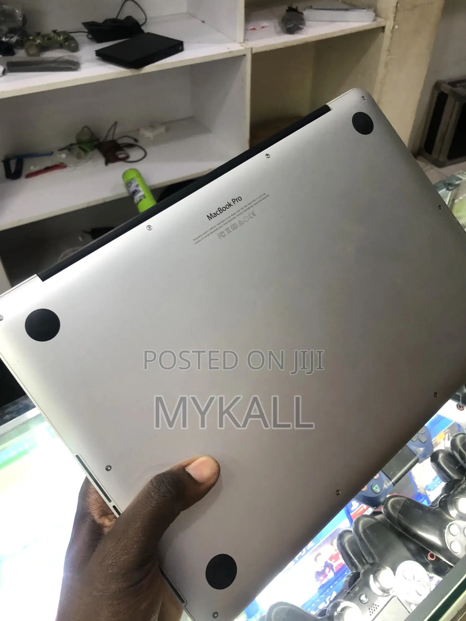 Laptop Apple MacBook Pro 8GB Intel Core i5 SSD 1T