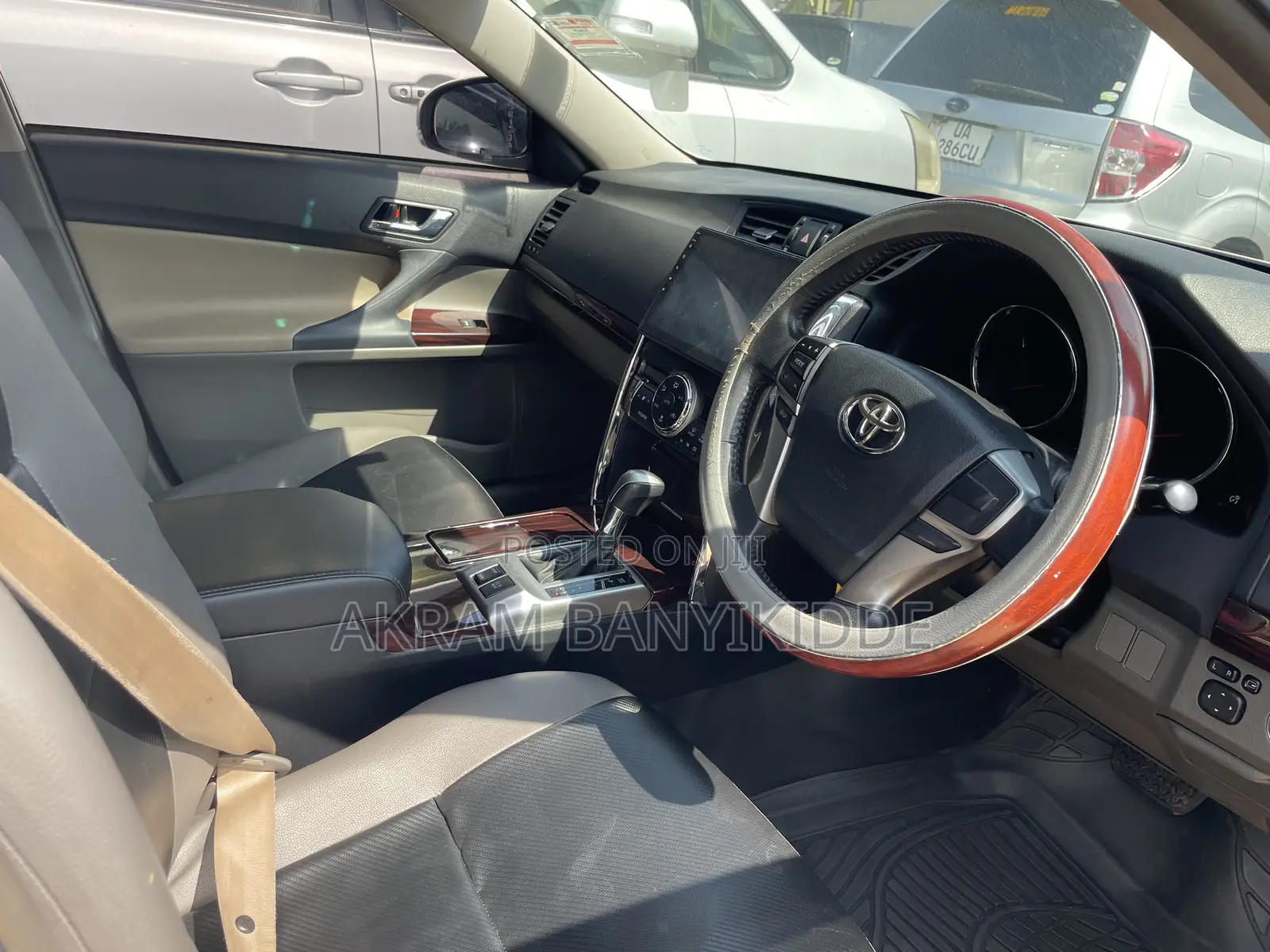 Toyota Mark X 2012 White