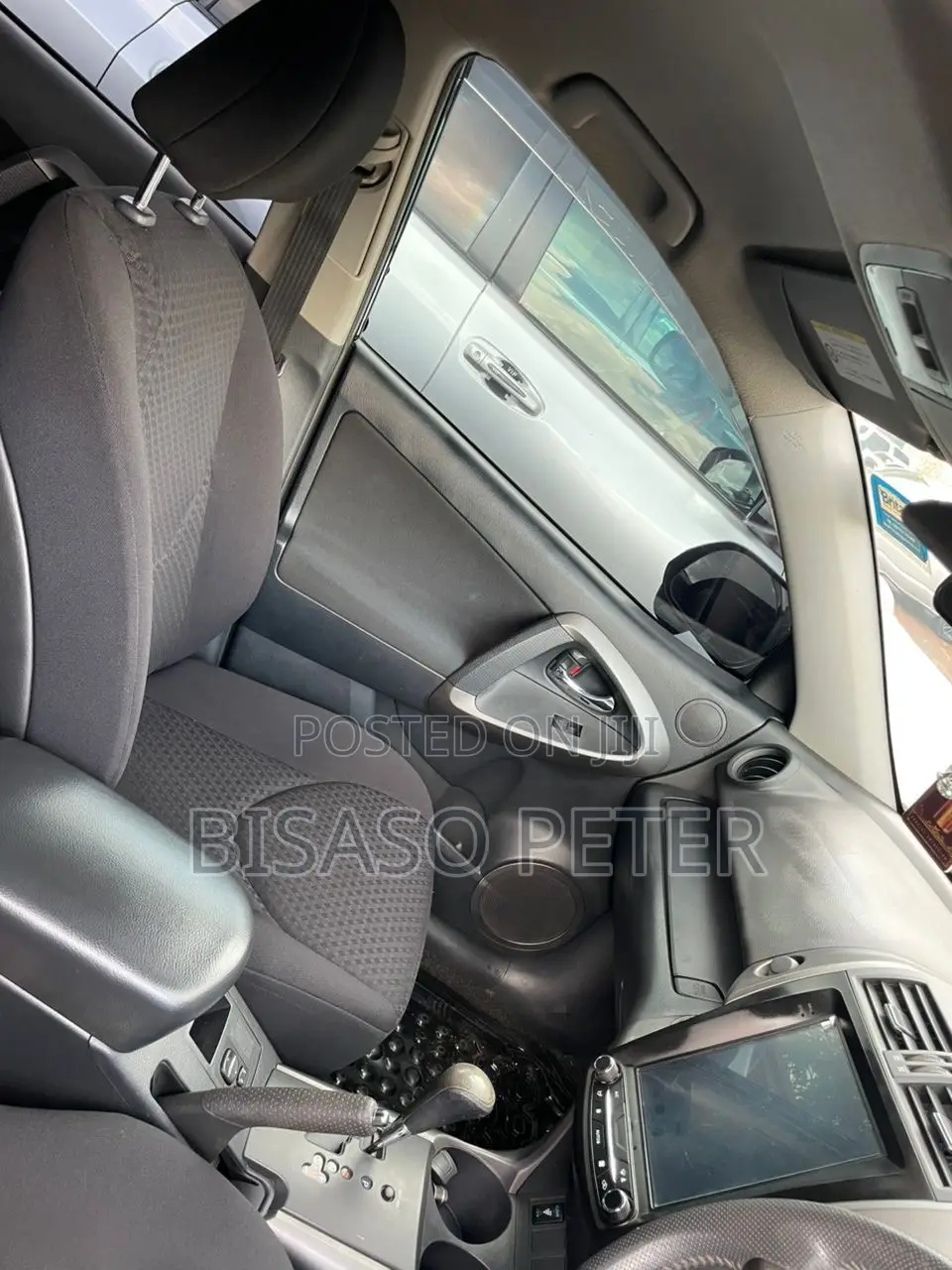Toyota Vanguard 2011 Black
